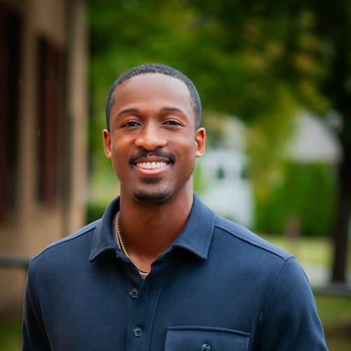 Headshot of Philip Sarpong, PSYCHOLOGIST