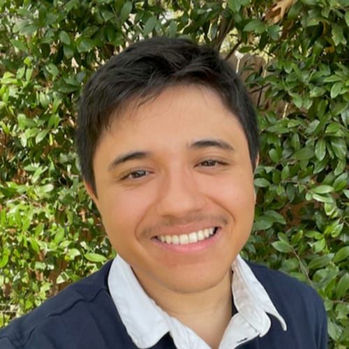 Headshot of Santiago Ramirez, LPC