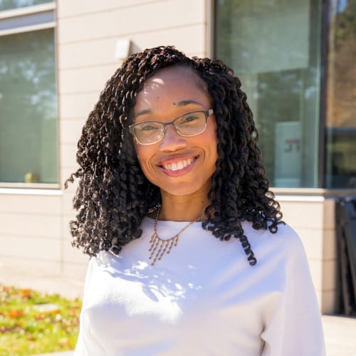 Headshot of Iris Drakeford, LMFT