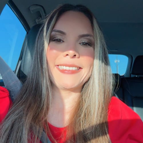 Headshot of Olga Vega Ortiz, LCSW