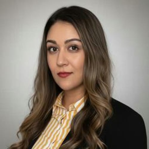 Headshot of Amina Hosaini, LCSW