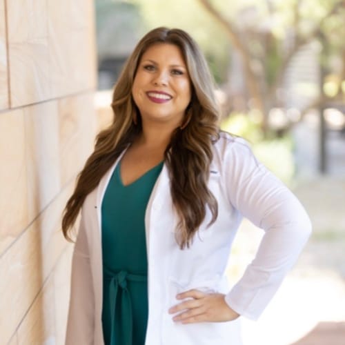 Headshot of Kimberly Denham, APRN_CNP