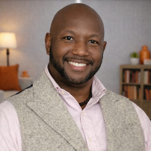 Headshot of Avon Jones, LPCC