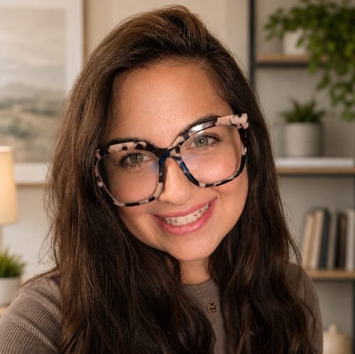 Headshot of Eva Hoffman, LCSW