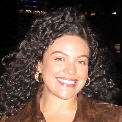 Headshot of Amanda Espinal, LMHC
