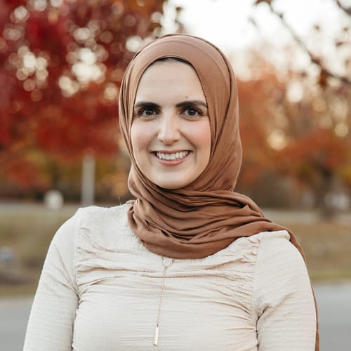 Headshot of Nada Shalash, LCSW