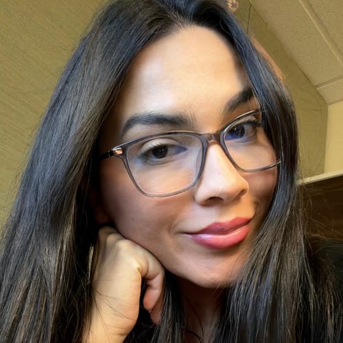 Headshot of Amaris Garcia, LCSW