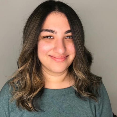 Headshot of Momina Zaman, LCSW