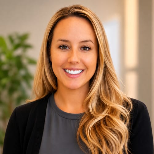 Headshot of Maggie Yorio, APRN_NP