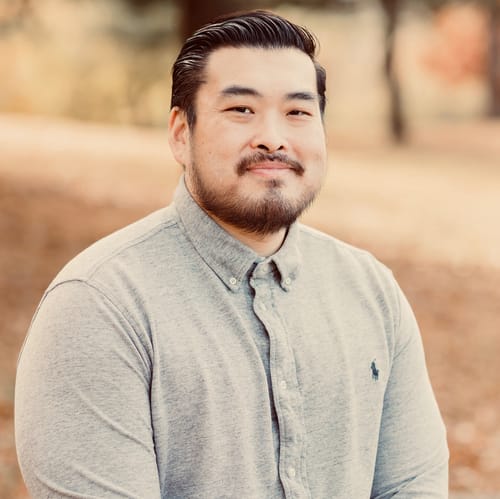Headshot of Alex Liu, LPCC