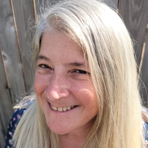 Headshot of Tina Amaral, LPC