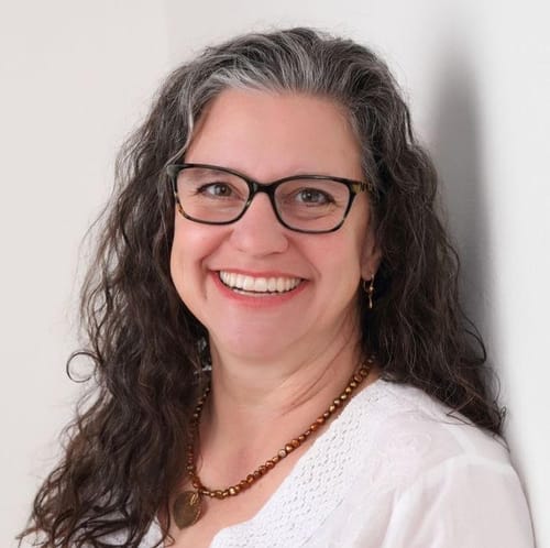 Headshot of Rebecca Stern, LISW