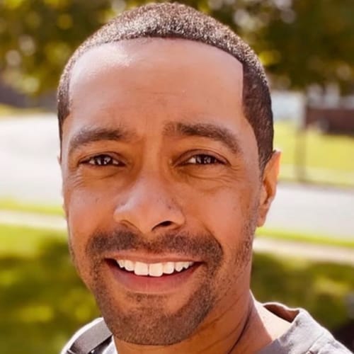 Headshot of Jason Villodas, LPC