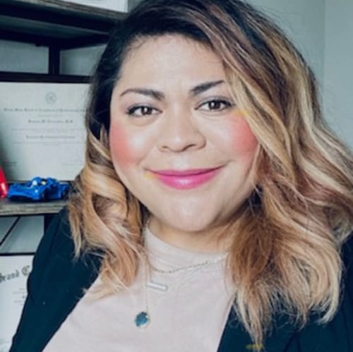 Headshot of Susana Hernandez, LPC
