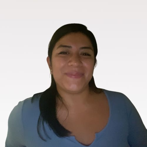 Headshot of Evelyn Coyoy, LCSW
