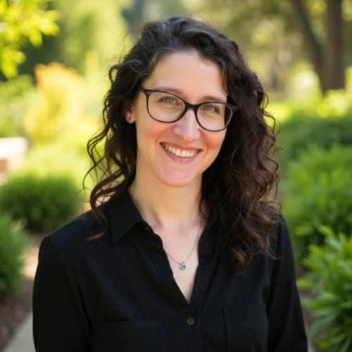 Headshot of Rachel Gita Schiff, LMFT