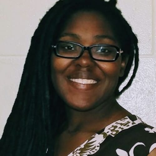 Headshot of Auslyn Thomas, LPC