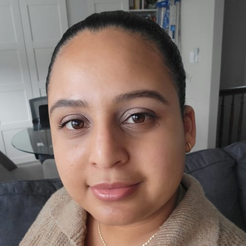 Headshot of Estefany Ventura, LCSW
