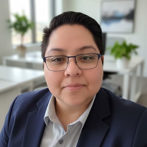 Headshot of Julieta Serrato, LMFT