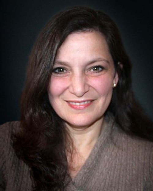 Headshot of Elaine Kring, LMHC