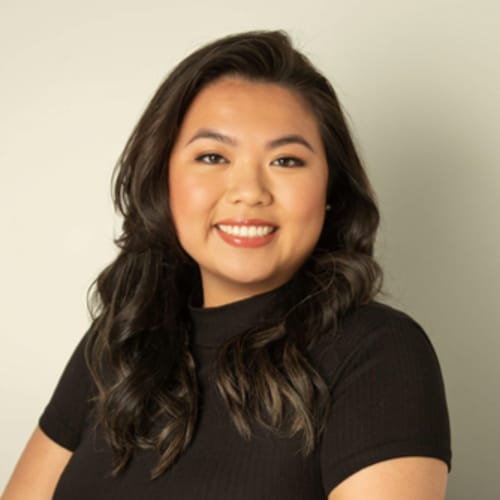 Headshot of Vicki Phan, LMFT