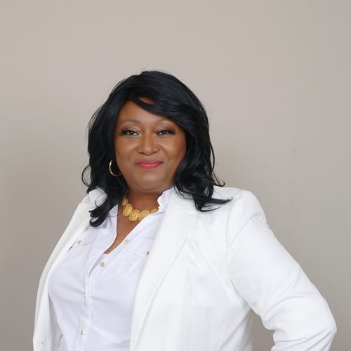 Headshot of Agnes Opara, NP