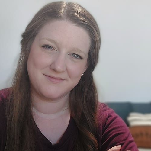 Headshot of Lauren Campbell, LCSW