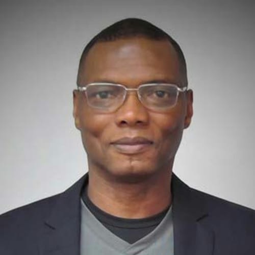 Headshot of Robert Williams Jr, LMFT