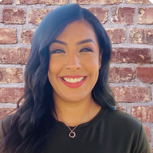 Headshot of Dayana Mendoza, LCSW