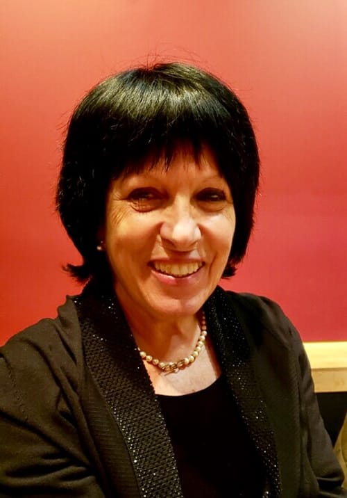 Headshot of Cacilda Pinto, LCSW