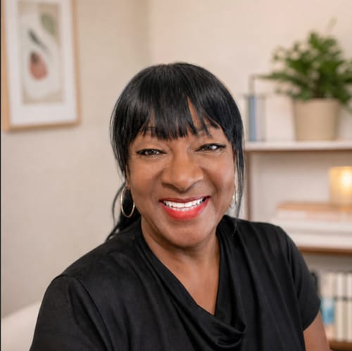 Headshot of Vonzella Watson, LCMFT