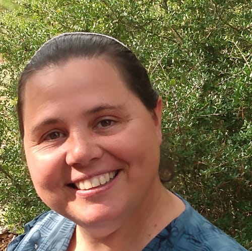 Headshot of Kelly Manuel, LCSW