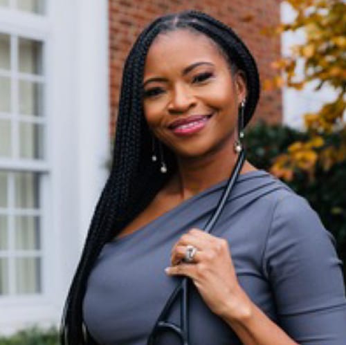 Headshot of Torahna Bey, APRN