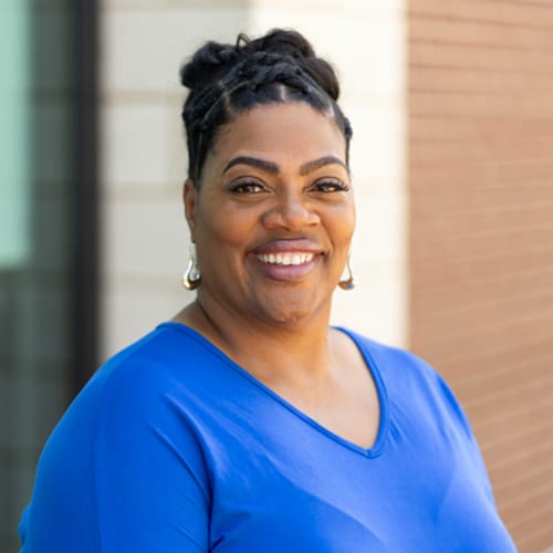 Headshot of Yahna Gibson, LPC