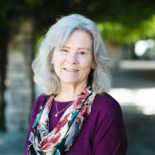 Headshot of Kristie Walthard, LMFT