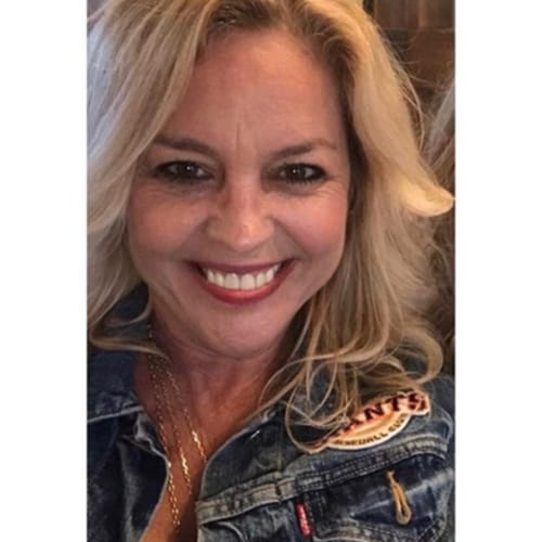 Headshot of Lori Salinas, LMFT