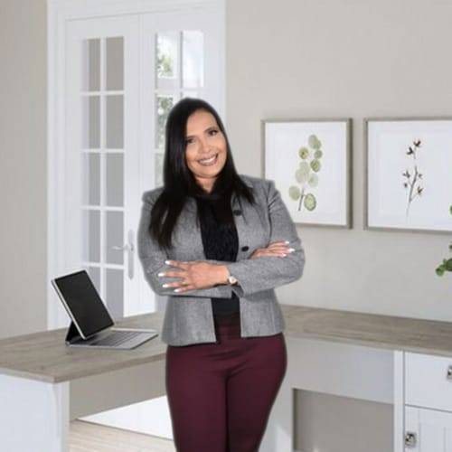 Headshot of Rosa Salom Garcia, LMHC_OUT_OF_STATE