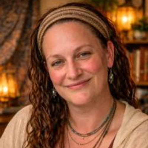 Headshot of Amanda Easter, LPC
