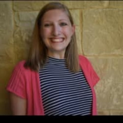 Headshot of Lauren Shawver, LPC