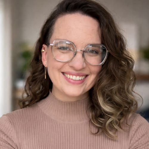Headshot of Sarah Wagner, LMFT