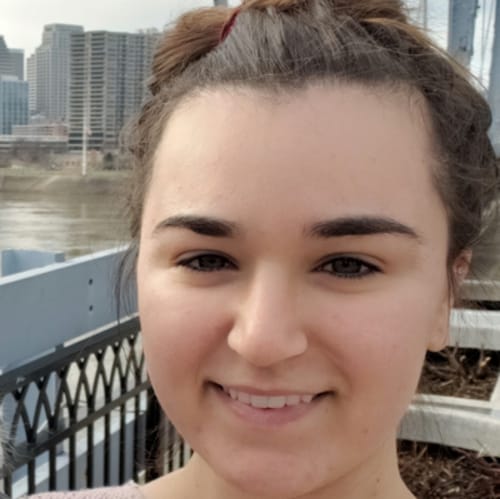 Headshot of Emily Godzak, LMFT