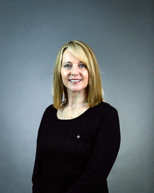 Headshot of Traci Thornsbury, APRN_CNP