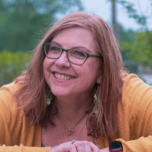 Headshot of Anne Causey, LPC