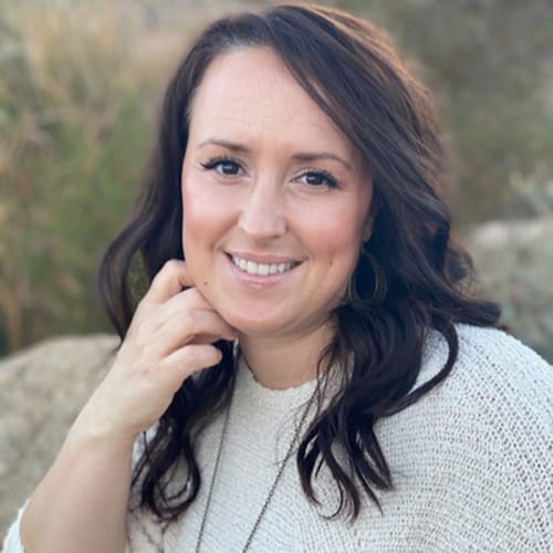 Headshot of Shawna Peters, LPC