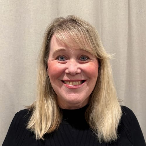 Headshot of Pamela Davis, LCSW