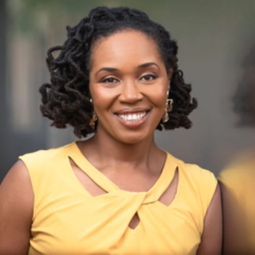 Headshot of Lauren Lake, LCPC