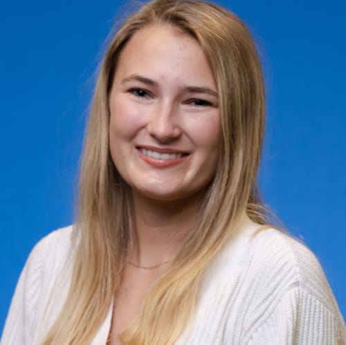 Headshot of Julianna Gallion, LMHC