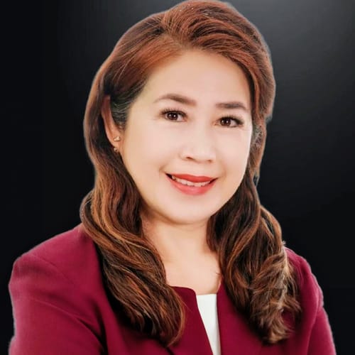 Headshot of Hong Zhao, LCSW