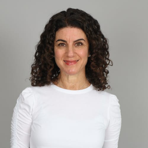 Headshot of Teddi Hunter, LCSW