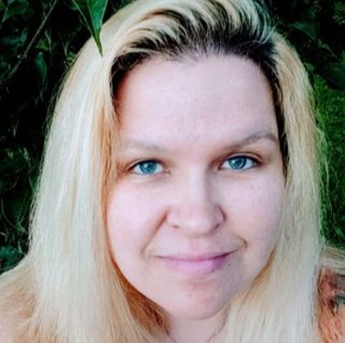 Headshot of Stephanie Hartman, LMHC